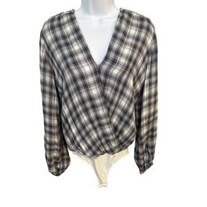 Jessica Simpson blue plaid suite blouse. Size XS snap front soft light material